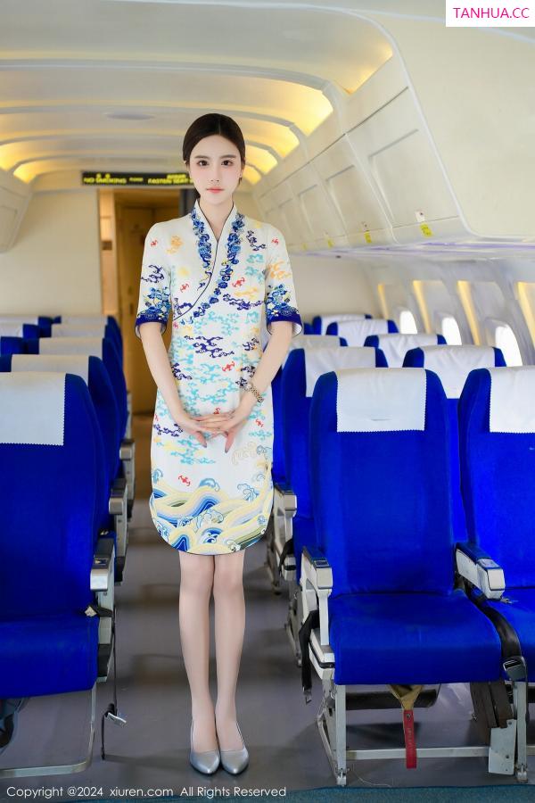   [XiuRen]高清写真图 2024.06.21 No.8745 Erikaki 丝袜美腿第9张图片